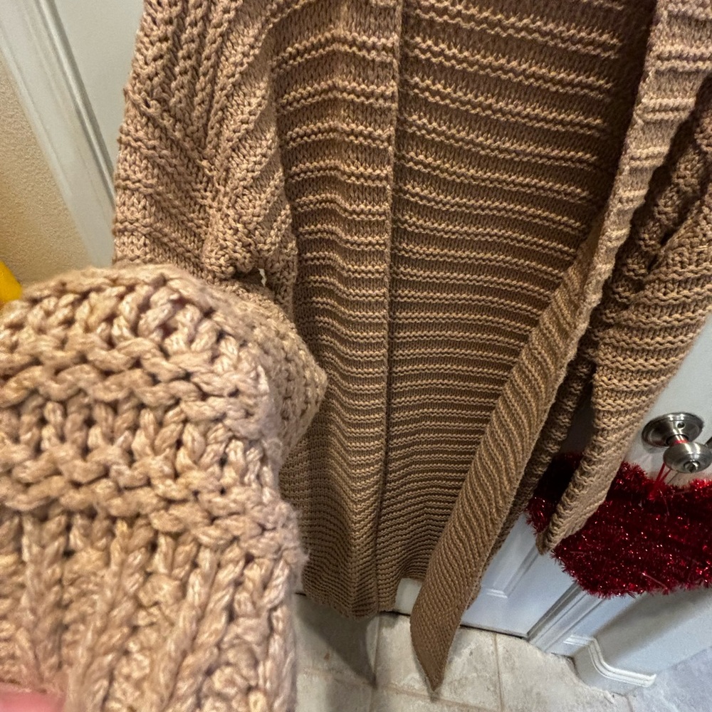 Long brown knitted duster
